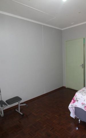 Casa à venda com 352m², 4 quartos e 5 vagasquarto 2