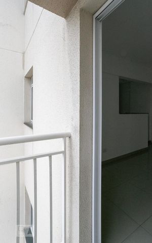 Apartamento para alugar com 60m², 2 quartos e 1 vagaSacada