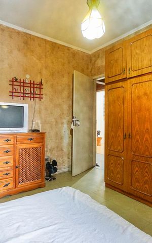 Casa à venda com 170m², 3 quartos e 2 vagas Casa à venda com 170m², 3 quartos e 2 vagasQuarto 01