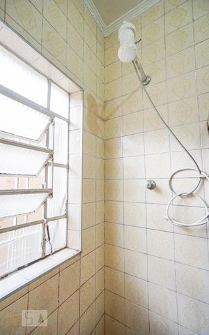 Casa à venda com 170m², 3 quartos e 2 vagas Casa à venda com 170m², 3 quartos e 2 vagasInterior box