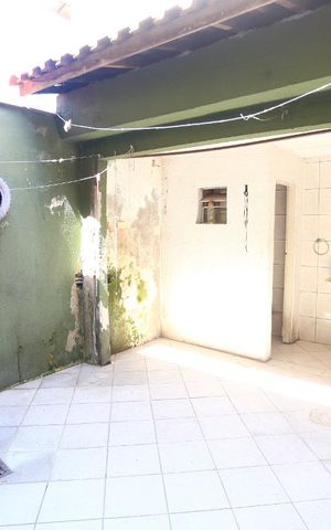 Casa à venda com 60m², 2 quartos e 2 vagasÁrea de Serviço