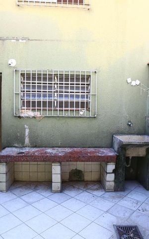 Casa à venda com 60m², 2 quartos e 2 vagasÁrea de Serviço