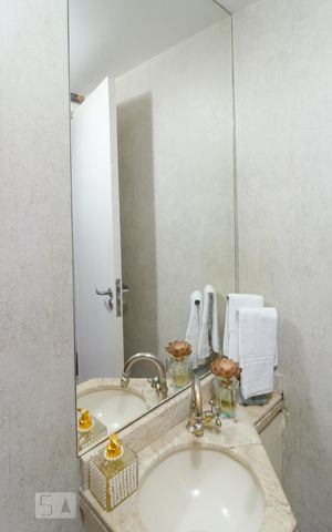 Apartamento à venda com 174m², 3 quartos e 3 vagasLavabo