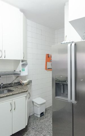 Apartamento à venda com 174m², 3 quartos e 3 vagasCozinha