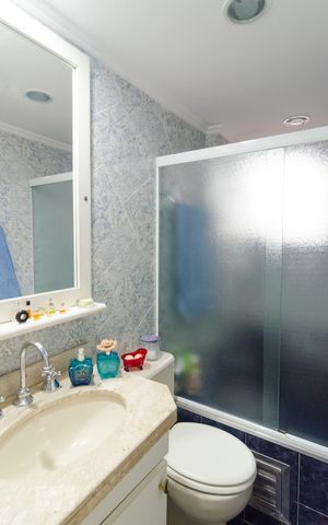 Apartamento à venda com 174m², 3 quartos e 3 vagasBanheiro da Suíte