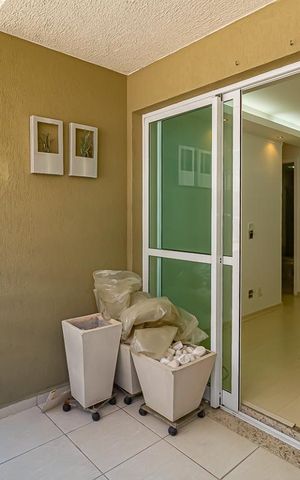 Apartamento à venda com 72m², 2 quartos e 1 vaga Apartamento à venda com 72m², 2 quartos e 1 vagaVaranda da Sala