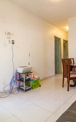 Casa à venda com 90m², 2 quartos e 5 vagas Casa à venda com 90m², 2 quartos e 5 vagasSala