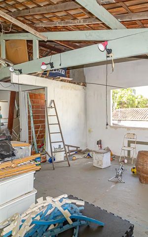 Casa à venda com 90m², 2 quartos e 5 vagas Casa à venda com 90m², 2 quartos e 5 vagasTerraço