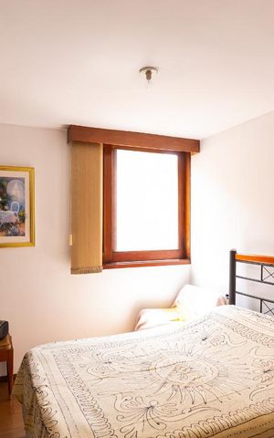 Casa à venda com 561m², 5 quartos e 5 vagas Casa à venda com 561m², 5 quartos e 5 vagasSuite