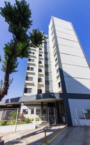 Apartamento para alugar com 68m², 3 quartos e 1 vagaFachada