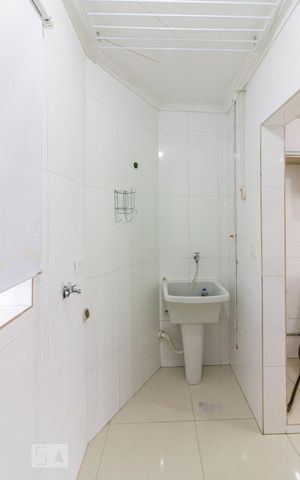 Apartamento para alugar com 68m², 3 quartos e 1 vagaÁrea de Serviço