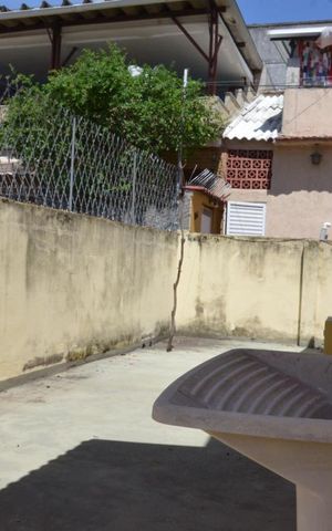 Casa para alugar com 180m², 2 quartos e 1 vagaÁrea de Serviço