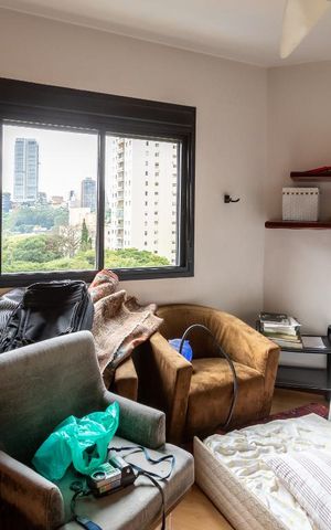 Apartamento à venda com 189m², 4 quartos e 3 vagas Apartamento à venda com 189m², 4 quartos e 3 vagasQuarto