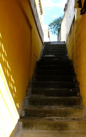 Casa à venda com 410m², 1 quarto e 1 vagaEscada para área comum
