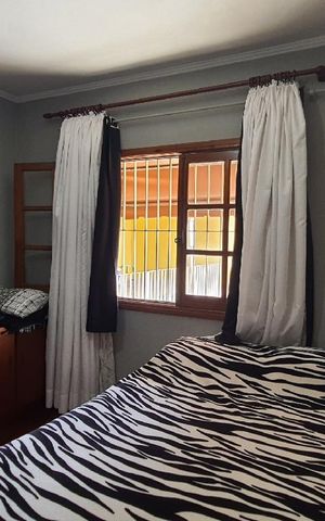 Casa à venda com 191m², 4 quartos e 3 vagas Casa à venda com 191m², 4 quartos e 3 vagasQuarto 1