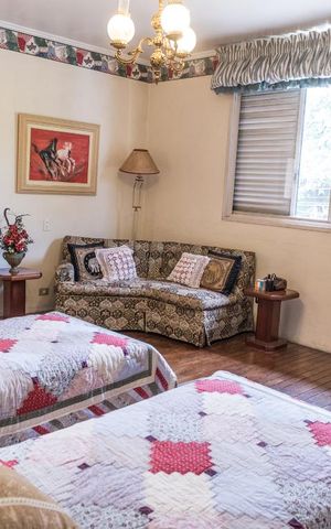 Casa à venda com 520m², 4 quartos e 4 vagas Casa à venda com 520m², 4 quartos e 4 vagasSuite 1