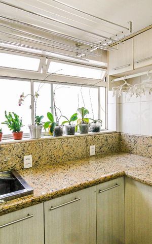 Apartamento à venda com 155m², 2 quartos e 3 vagas Apartamento à venda com 155m², 2 quartos e 3 vagasÁrea de Serviço
