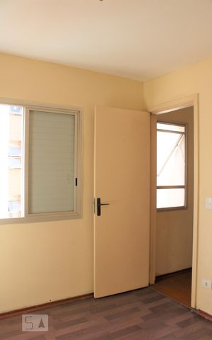 Apartamento à venda com 32m², 1 quarto e 1 vagaQuarto