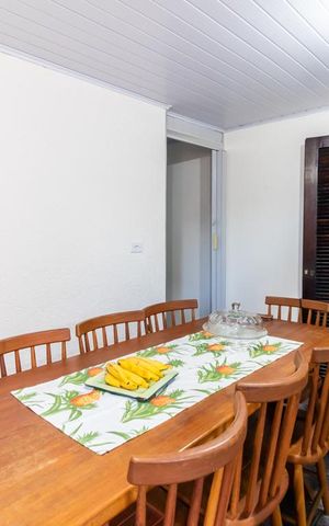 Casa à venda com 230m², 6 quartos e 1 vaga Casa à venda com 230m², 6 quartos e 1 vagaSala de Jantar - Casa 1