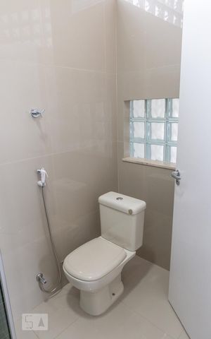 Casa para alugar com 110m², 3 quartos e 2 vagasBanheiro da Suite 2