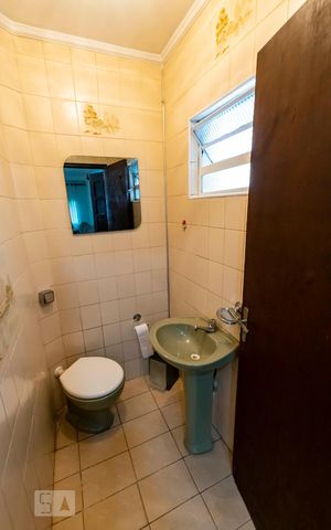 Casa à venda com 220m², 3 quartos e 4 vagasLavabo