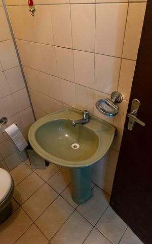 Casa à venda com 220m², 3 quartos e 4 vagasLavabo