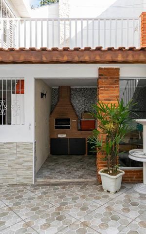 Casa à venda com 220m², 3 quartos e 4 vagasChurrasqueira