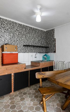 Casa à venda com 220m², 3 quartos e 4 vagasChurrasqueira