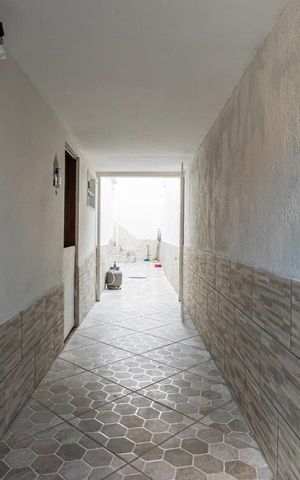 Casa à venda com 220m², 3 quartos e 4 vagasEntrada
