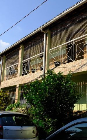 Casa à venda com 382m², 5 quartos e 1 vagaFachada