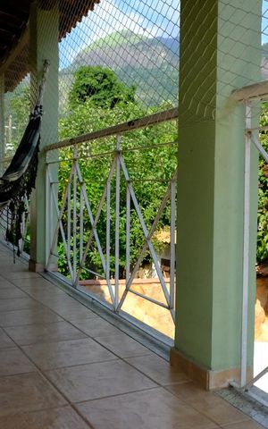 Casa à venda com 382m², 5 quartos e 1 vagaVaranda segundo andar
