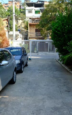 Casa à venda com 382m², 5 quartos e 1 vagaCondomínio