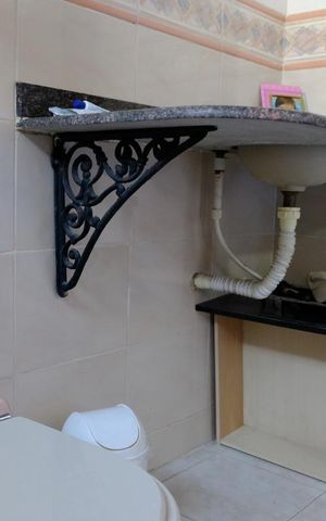 Casa à venda com 382m², 5 quartos e 1 vagaBanheiro da suíte 1