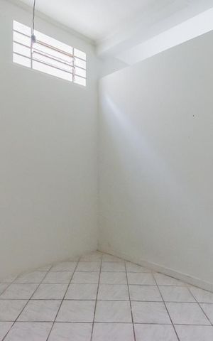 Casa à venda com 100m², 1 quarto e 1 vaga Casa à venda com 100m², 1 quarto e 1 vagaQuarto 1