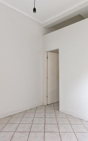 Casa à venda com 100m², 1 quarto e 1 vaga Casa à venda com 100m², 1 quarto e 1 vagaSala