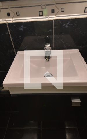 Apartamento à venda com 65m², 2 quartos e sem vagaBanheiro