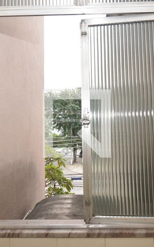 Apartamento à venda com 65m², 2 quartos e sem vagaCozinha e Área de Serviço