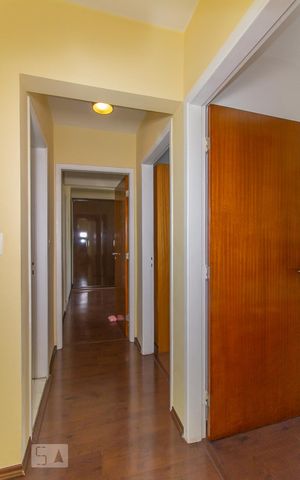 Apartamento à venda com 74m², 3 quartos e 2 vagas Apartamento à venda com 74m², 3 quartos e 2 vagasCorredor