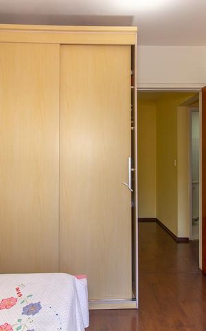 Apartamento à venda com 74m², 3 quartos e 2 vagas Apartamento à venda com 74m², 3 quartos e 2 vagasQuarto 1