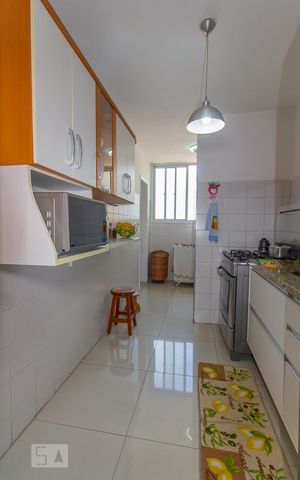 Apartamento à venda com 74m², 3 quartos e 2 vagas Apartamento à venda com 74m², 3 quartos e 2 vagasCozinha