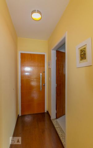 Apartamento à venda com 74m², 3 quartos e 2 vagas Apartamento à venda com 74m², 3 quartos e 2 vagasCorredor