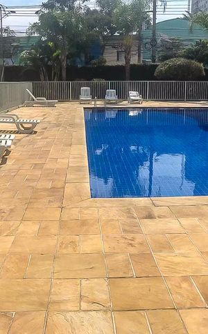 Apartamento à venda com 74m², 3 quartos e 2 vagas Apartamento à venda com 74m², 3 quartos e 2 vagasÁrea comum - Piscina