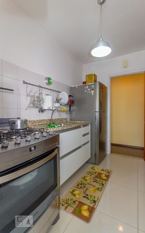 Apartamento à venda com 74m², 3 quartos e 2 vagas Apartamento à venda com 74m², 3 quartos e 2 vagasCozinha