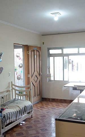 Casa à venda com 121m², 3 quartos e 2 vagasSala