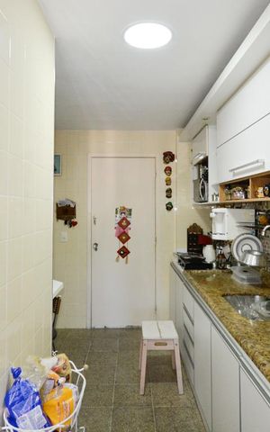 Apartamento à venda com 80m², 2 quartos e 1 vaga Apartamento à venda com 80m², 2 quartos e 1 vagaCozinha e Área de Serviço