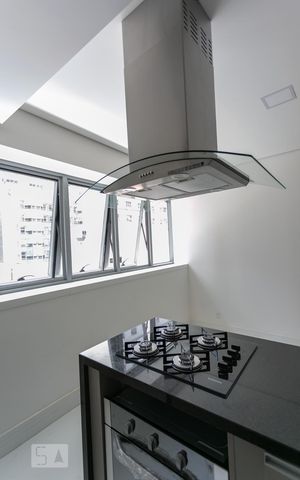 Apartamento para alugar com 72m², 2 quartos e 2 vagasCozinha