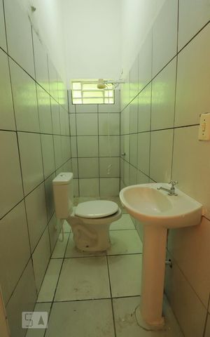 Casa para alugar com 70m², 1 quarto e sem vagaBanheiro
