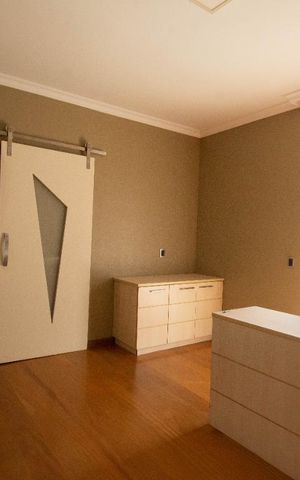Casa à venda com 800m², 4 quartos e 6 vagas Casa à venda com 800m², 4 quartos e 6 vagasSuíte 2