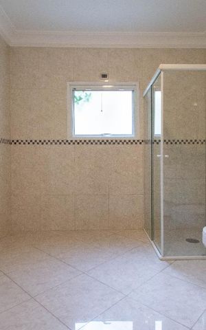 Casa à venda com 800m², 4 quartos e 6 vagas Casa à venda com 800m², 4 quartos e 6 vagasBanheiro da Suíte 4
