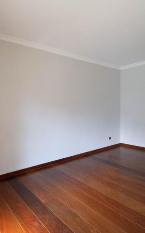 Casa à venda com 800m², 4 quartos e 6 vagas Casa à venda com 800m², 4 quartos e 6 vagasSuíte 4